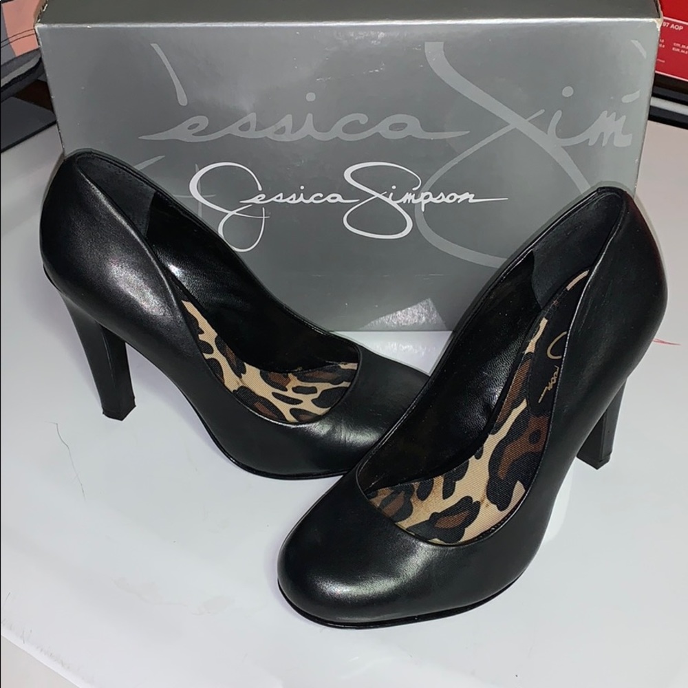 JESSICA SIMPSON BLACK DREAM NAPPA HEELS SIZE 6M
